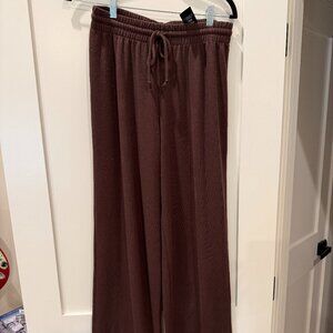 Aritzia HomeStretch™ Smooth Vibe Pant (NWT)